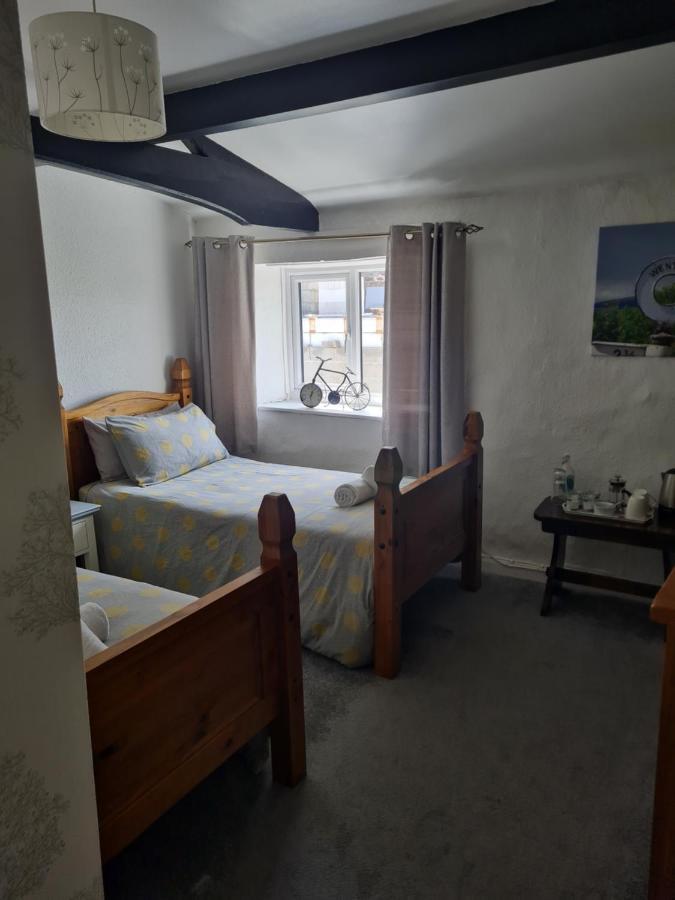 The Crown Inn - Wentnor Bishop's Castle Kültér fotó